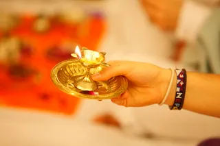 http://nithyananda.org/sites/default/files/photo-gallery/2014-01jan-17th-nithyananda-diary-haridwar-ia__MG_6553-20140117-112317_paduka-puja-by-devotees.JPG