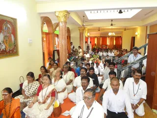 http://nithyananda.org/sites/default/files/photo-gallery/2014-01jan-18th-nithyananda-diary-IMG_DSC00695sarvadarshan_2.JPG