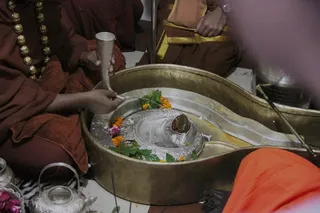 http://nithyananda.org/sites/default/files/photo-gallery/2014-01jan-22nd-nithyananda-diary_IMG_7950_haridwar-neelkant-temple-swamiji-perform-puja-abishekam-aarathi.JPG