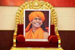 http://nithyananda.org/sites/default/files/photo-gallery/2014-01jan-24th-nithyananda-diary_IMG_8293_haridwar-paduka-puja_2.JPG