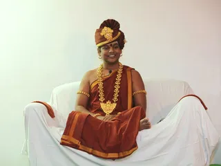 http://nithyananda.org/sites/default/files/photo-gallery/2014-01jan-29th-nithyananda-diary_IMG_8821-20140130-101750_swamiji-in-nithya-satsang.JPG