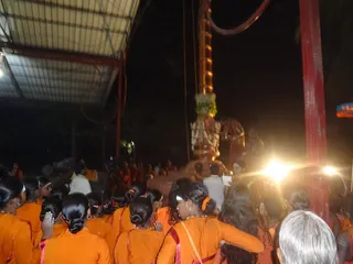 http://nithyananda.org/sites/default/files/photo-gallery/2014-02feb-06th-nithyananda-diary_DSC00769_bidadi-temple-rajarajeshwari-brahmotsavam.JPG