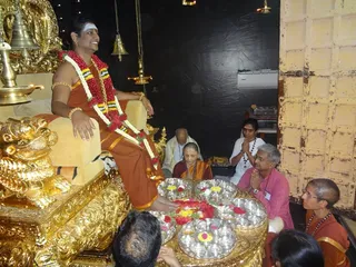 http://nithyananda.org/sites/default/files/photo-gallery/2014-02feb-06th-nithyananda-diary_DSC00867_bidadi-swamiji-padapuja_0.JPG
