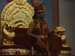 http://nithyananda.org/sites/default/files/photo-gallery/2014-02feb-06th-nithyananda-diary_DSC00912_bidadi-swamiji-nithya-satsang_0.JPG