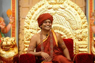 Swamiji conducts the Nithya Satsang