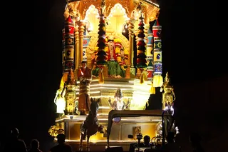 http://nithyananda.org/sites/default/files/photo-gallery/2014-02feb-13th-nithyananda-diary_IMG_9914_bidadi-rajarajeshwari-rathotsavam_0.JPG