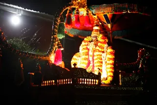 http://nithyananda.org/sites/default/files/photo-gallery/2014-02feb-14th-nithyananda-diary_IMG_9454_bidadi-rajarajeshwari-brahmotsava_0.JPG