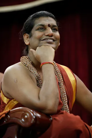 Swamiji conducting Inner Awakening session