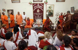http://nithyananda.org/sites/default/files/photo-gallery/2014-03mar-15th-nithyananda-diary-haridwar__MG_6299-20140314-200800.JPG