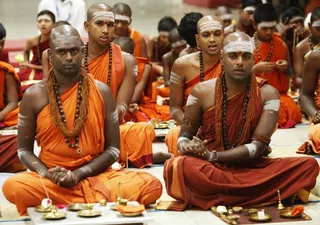 http://nithyananda.org/sites/default/files/photo-gallery/2014-04apr-18th-nithyananda-diary_MG_0330_padukapuja-.JPG