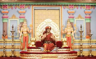 http://nithyananda.org/sites/default/files/photo-gallery/2014-04apr-21st-nithyananda-diary_MG_0649_nithya-satsang-swamiji.JPG