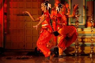 http://nithyananda.org/sites/default/files/photo-gallery/2014-06jun-01-nithyananda-diary_IMG_2586_bidadi-bharathanatyam-arangetram_0.JPG