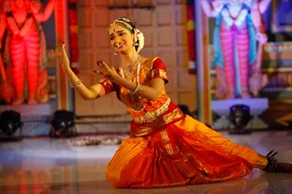 http://nithyananda.org/sites/default/files/photo-gallery/2014-06jun-01-nithyananda-diary_IMG_2837_bidadi-bharathanatyam-arangetram.JPG