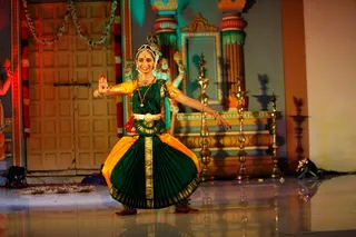 http://nithyananda.org/sites/default/files/photo-gallery/2014-06jun-01-nithyananda-diary_IMG_3023_bidadi-bharathanatyam-arangetram.JPG