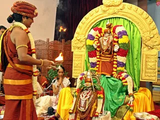 http://nithyananda.org/sites/default/files/photo-gallery/2014-06jun-12-nithyananda-diary_IMG_4816_bidadi-thirujnanasambandar-enlightenment-day_7.JPG