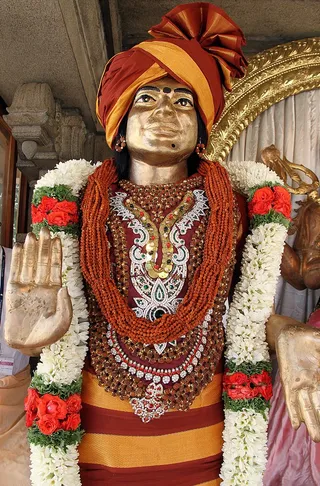 http://nithyananda.org/sites/default/files/photo-gallery/2014-06jun-12-nithyananda-diary_IMG_4915_bidadi-temple_2.JPG