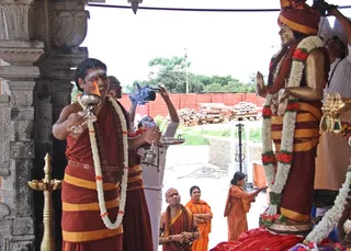 http://nithyananda.org/sites/default/files/photo-gallery/2014-06jun-12-nithyananda-diary_IMG_4986_bidadi-temple_4.JPG