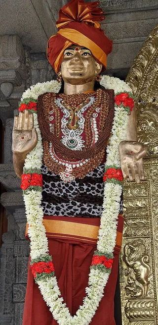 http://nithyananda.org/sites/default/files/photo-gallery/2014-06jun-13IM-nithyananda-diary_G_5092_bidadi.JPG