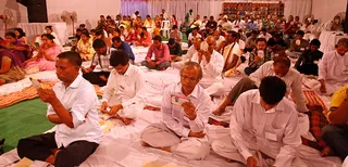 NDY session in progress - participants do completion process in a session as part of the 2 day meditation program in Hydearbad