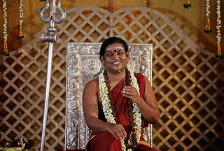 http://nithyananda.org/sites/default/files/photo-gallery/2014-06jun-15-nithyananda-diaryIIMG_4535_hyderabada-kalpataru-darshan.JPG