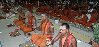 http://nithyananda.org/sites/default/files/photo-gallery/2014-06jun-17-nithyananda-diary_IMG_5578_bidadi-padukapuja.JPG