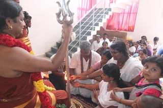 http://nithyananda.org/sites/default/files/photo-gallery/2014-06jun-27-nithyananda-diary_IMG_0586_chennai-house-visit.JPG