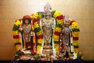https://nithyananda.org/sites/default/files/photo-gallery/2014-06jun-28-nithyananda-diary_IMG_7373_thiruvanmiyur-visit.JPG
