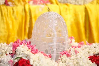 http://nithyananda.org/sites/default/files/photo-gallery/2014-06jun-30-nithyananda-diary_IMG_8089_embalam-ashram-rudrabishekam.JPG