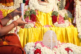 http://nithyananda.org/sites/default/files/photo-gallery/2014-06jun-30-nithyananda-diary_IMG_8091_embalam-ashram-rudrabishekam.JPG