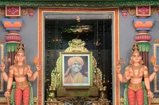 https://nithyananda.org/sites/default/files/photo-gallery/2014-07Jul-01-nithyananda-diary_IMG_1822_bidadi-guru-murthi_1.JPG?1404390844