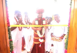 https://nithyananda.org/sites/default/files/photo-gallery/2014-07jul-01-nithyananda-diary_IMG_2814-20140703-091017_pudukottai-house-visit_1.JPG?1404450343