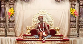 https://nithyananda.org/sites/default/files/photo-gallery/2014-07jul-05-nithyananda-dairy_IMG_9159_bidadi-satsang_0.JPG