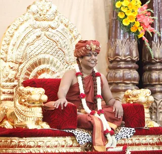 https://nithyananda.org/sites/default/files/photo-gallery/2014-07jul-05-nithyananda-dairy_IMG_9170_bidadi-satsang_0.JPG