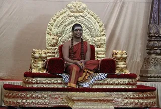 https://nithyananda.org/sites/default/files/photo-gallery/2014-07jul-06-nithyananda-diary_IMG_9371_0_bidadi-satsang.JPG