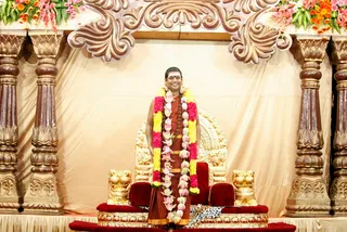 https://nithyananda.org/sites/default/files/photo-gallery/2014-07jul-06-nithyananda-diary_IMG_9377_bidadi-satsang.JPG