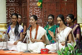 https://nithyananda.org/sites/default/files/photo-gallery/2014-07jul-06-nithyananda-diary_IMG_9411_bidadi-satsang.JPG