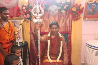 https://nithyananda.org/sites/default/files/photo-gallery/2014-07jul-07-nithyananda-diary_IMG_0195_bangalore-house-visit_3.JPG