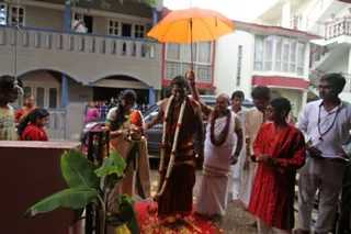 https://nithyananda.org/sites/default/files/photo-gallery/2014-07jul-07-nithyananda-diary_IMG_0233_bangalore-house-visit.JPG