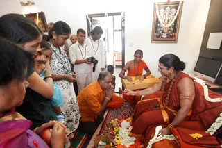 https://nithyananda.org/sites/default/files/photo-gallery/2014-07jul-07-nithyananda-diary_IMG_9757_bangalore-house-visit.JPG