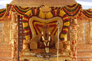 https://nithyananda.org/sites/default/files/photo-gallery/2014-07jul-12-nithyananda-diary_IMG_1356_gurupoornima-bidadi.JPG
