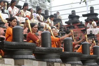 https://nithyananda.org/sites/default/files/photo-gallery/2014-07jul-12-nithyananda-diary_IMG_2087_gurupoornima-bidadi-rudrabhishekam_0.JPG