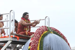 https://nithyananda.org/sites/default/files/photo-gallery/2014-07jul-12-nithyananda-diary_IMG_2088_gurupoornima-bidadi-rudrabhishekam_0.JPG