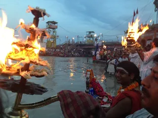 https://nithyananda.org/sites/default/files/photo-gallery/2014-07jul-27-nithyananda-diary_IMG_2004_haridwar-ganga-aarthi.JPG?1406551467