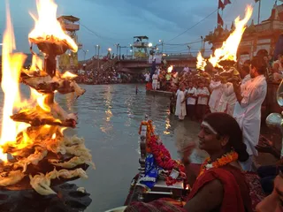 https://nithyananda.org/sites/default/files/photo-gallery/2014-07jul-27-nithyananda-diary_IMG_2016_haridwar-ganga-aarthi.JPG?1406551642
