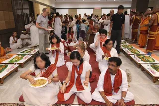https://nithyananda.org/sites/default/files/photo-gallery/2014-07jul-27-nithyananda-diary_IMG_7261_haridwar-innerawakening-maheshwara-puja_0.JPG?1406531452
