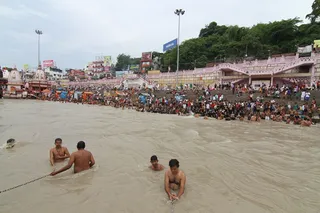 https://nithyananda.org/sites/default/files/photo-gallery/2014-07jul-27-nithyananda-diary_IMG_7795_haridwar-ganga-aarthi.JPG?1406549017
