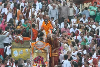 https://nithyananda.org/sites/default/files/photo-gallery/2014-07jul-27-nithyananda-diary_IMG_7881_haridwar-ganga-aarthi.JPG?1406549114