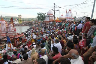 https://nithyananda.org/sites/default/files/photo-gallery/2014-07jul-27-nithyananda-diary_IMG_7928_haridwar-ganga-aarthi.JPG?1406549475