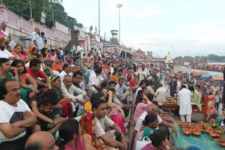 https://nithyananda.org/sites/default/files/photo-gallery/2014-07jul-27-nithyananda-diary_IMG_7931_haridwar-ganga-aarthi.JPG?1406549489