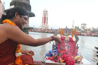 https://nithyananda.org/sites/default/files/photo-gallery/2014-07jul-27-nithyananda-diary_IMG_8007_haridwar-ganga-aarthi.JPG?1406549918